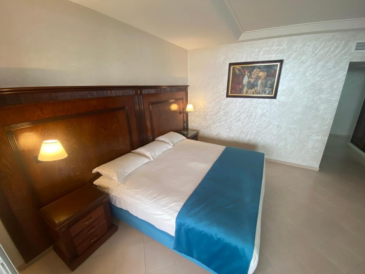 Hotel Azur 4*