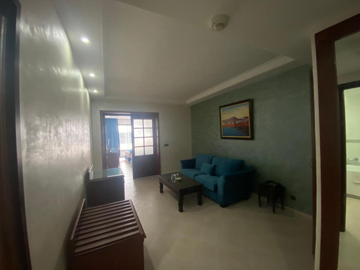 Azur Hotel