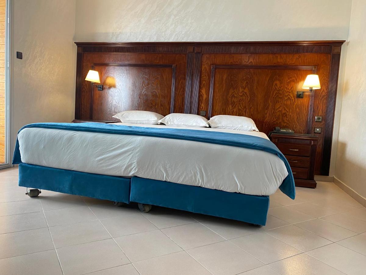 Azur Hotel